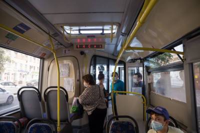 В Ростове из-за отсутствия кондиционеров с линии сняли семь автобусов