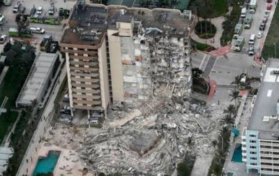 Обвал здания в Майами: взрывчаткой снесли уцелевшую часть