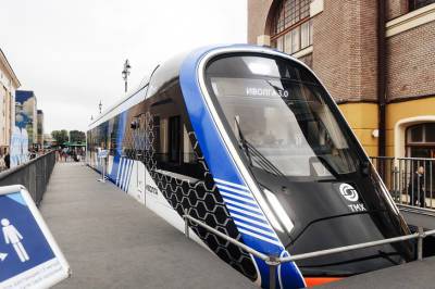 В Москве представили новую модель пассажирского поезда для наземного метро «Иволга 3.0»