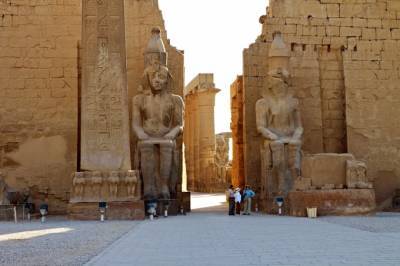 День в истории: 5 июля - Закон всемирного тяготения и гробница в Луксоре