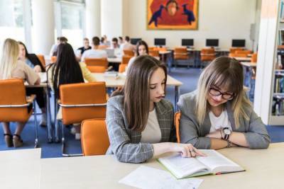 Белорусам - бесплатное обучение в литовском университете