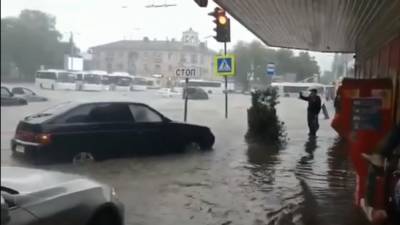 Стихия нанесет удар по Украине: в ГосЧС объявили штормовое предупреждение – нагрянут ливни с градом