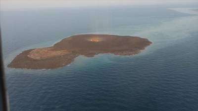 Авиационный отряд МЧС Азербайджана подтвердил место извержения вулкана на Каспии