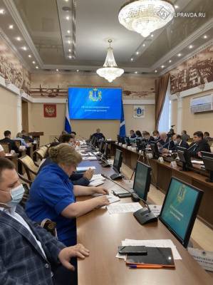 Русских поручил министрам поработать над ростом зарплат в Ульяновской области