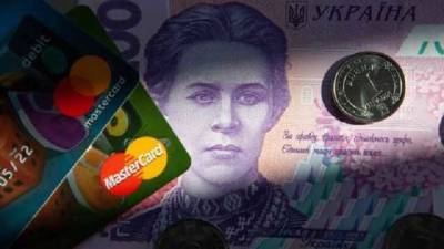 Украинцев за переводы на карту могут оштрафовать на 85 тыс. грн: как запретили оплачивать товары и услуги