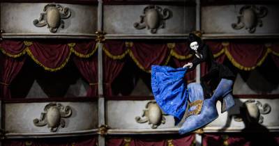 Ночные этюды в музее, музыкальный баттл и спектакль «Любовь и голуби»: как калининградцам разнообразить будни