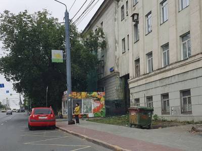 В центре Челябинска начали демонтаж киосков, связанных с депутатом Рыльских