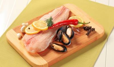 Пациентам с COVID-19 порекомендовали заменить мясо на рыбу в пище
