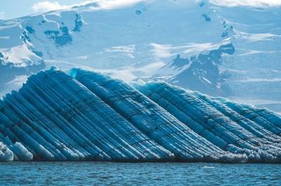 Учёные: последняя ледяная зона Земли стремительно тает