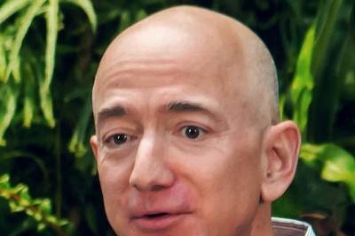 Джефф Безос заявил, что покидает пост гендиректора Amazon