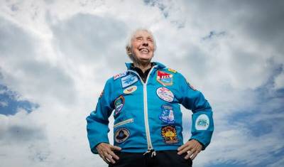 Чудо-женщина: 82-летняя Уолли Фанк станет астронавтом