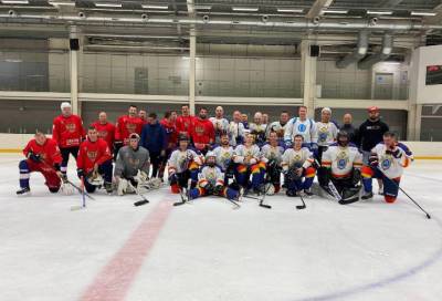 Команда следователей из Ленобласти «СКР» выиграла регулярное первенство Санкт-Петербургской Хоккейной лиги