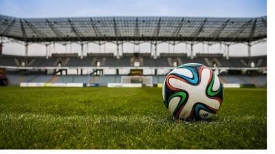 Футбольный мяч ЕВРО-2020 передан Ленинградской областной детской клинической больнице