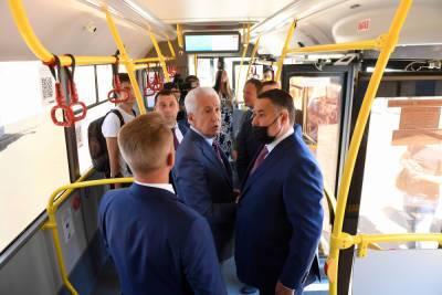 Игорь Руденя посетил автобусный парк в Ржеве, где недавно заработала новая транспортная модель