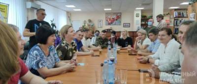 В Славянске проходит встреча министра по вопросам ветеранов Юлии Лапутиной с руководством и общественностью города
