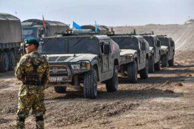 Таджикистан направит 20 тыс. военных для укрепления границы с Афганистаном