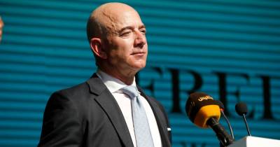 Джефф Безос - Завершилась 27-летняя эпоха в Amazon. Джефф Безос подал в отставку - focus.ua - Украина