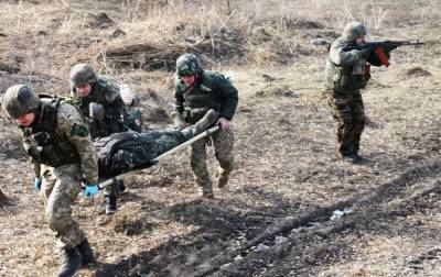 На Донбассе погиб военный, еще трое получили ранения
