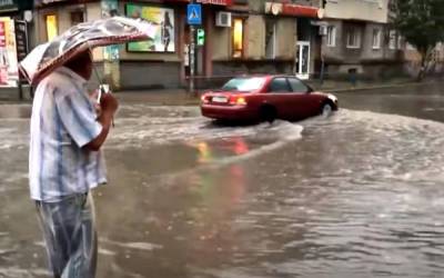 Без зонтика за порог ни шагу: в Украину 6 июля придут дожди с грозами - какие области накроет