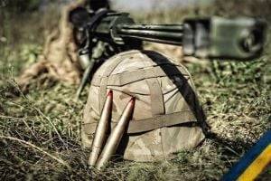 В Донбассе погиб один и ранены трое служащих ВСУ