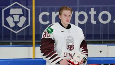В США 24-летний хоккеист сборной Латвии умер от взрыва фейерверка – СМИ