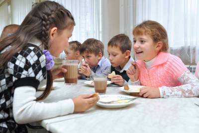 В школах Чувашии детей из многодетных и малоимущих семей будут кормить бесплатно – Учительская газета