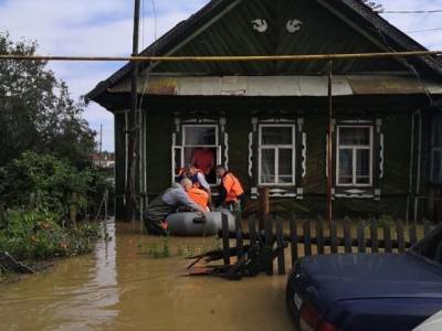 В Свердловской области из-за ливней несколько домов затоплены под самую крышу