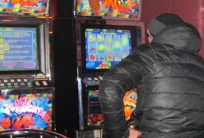 В петербургской сети нелегальных заведений нашли более 200 игровых автоматов