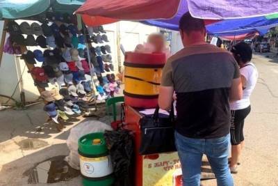 Астраханском рынке вновь выявляли незаконных торговцев