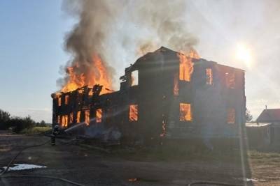 В Приморском районе при пожаре чуть не сгорела женщина
