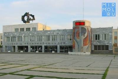 Завод в Дагестане получил лицензию на утилизацию и сбор опасных отходов