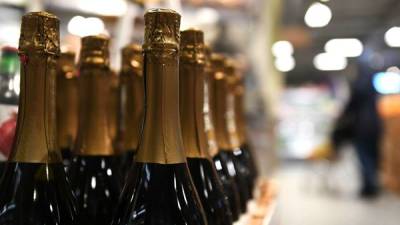 Франция надумала рискнуть прекращением экспорта шампанского в Россию