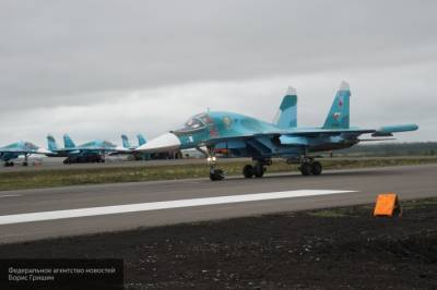 Эксперты объяснили, почему стекла Су-34 имеют желтый оттенок