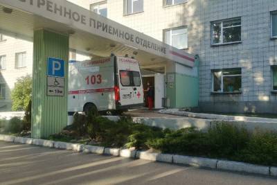 Всех пострадавших при пожаре на новосибирской АЗС перевели из реанимации в ожоговое отделение