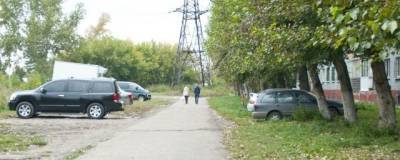 В Омске за парковку на газонах уже оштрафовали 2500 автомобилистов