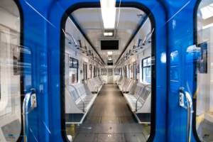 В киевском метро девушки дали отпор мужчине. ВИДЕО