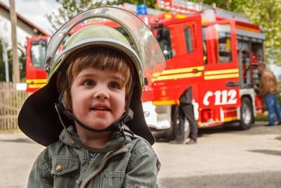Пожарная служба Гиссена отметила свой юбилей парадом олдтаймеров