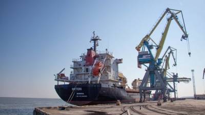 Морпорты за 6 месяцев сократили перевалку грузов — АМПУ - hubs.ua - Украина - Ампу