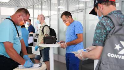 Работников сферы ретейла в Москве будут вакцинировать без очереди