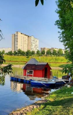 Жители Преображенского выступили против организации проката плавучего дома на Черкизовском пруду