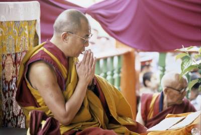 Далай-лама призвал всех жителей Земли к ненасилию и состраданию