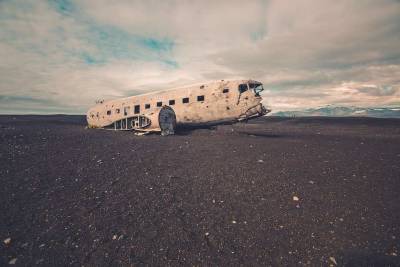 На Камчатке обнаружены обломки пропавшего самолета Ан-26, все пассажиры погибли