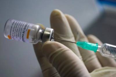 В Турции будут вакцинировать от COVID-19 третьей дозой Sinovac