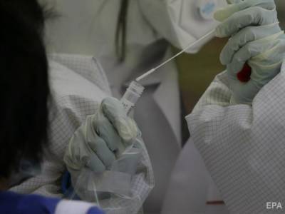 "Снижает эффективность вакцины". Главный санврач Украины рассказал о штамме коронавируса "Дельта"