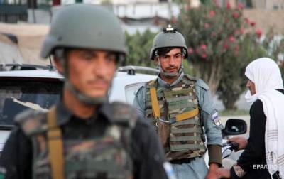 У полицейского блокпоста в Кабуле взорвалось заминированное авто - СМИ