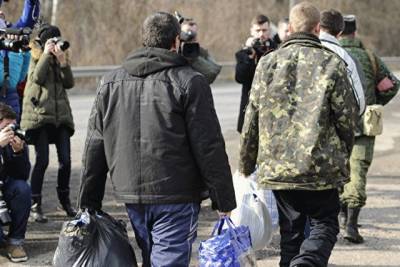 Украина выплатила первые компенсации освобожденным из плена «ЛДНР»