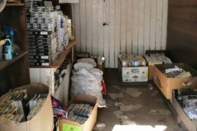 В Тверской области житель поселка договорился с продавщицей о продаже контрафактных сигарет