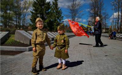 В российских школах займутся патриотическим воспитанием детей