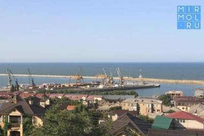 С Махачкалинского порта хотят взыскать более 16 млн рублей
