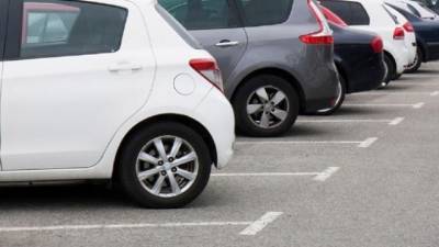 В Киеве отсрочили введение штрафов за неоплату парковки
